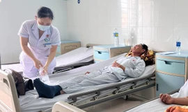 Sức khoẻ của các nạn nhân vụ xe khách va chạm xe tải ở Kon Tum