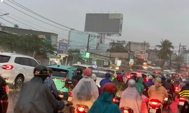 Ám ảnh kẹt xe trên 'tuyến huyết mạch' kết nối TP.HCM và Bình Dương