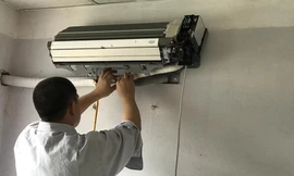 Kinh hãi ổ rắn bò lổm ngổm trong điều hòa nhà dân ở Tây Ninh