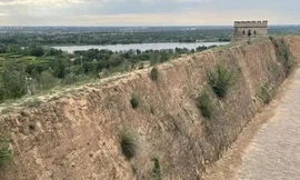 Sốc: Vạn Lý Trường Thành đứng vững nhờ xây bằng 'vữa sống'