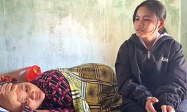 Bệnh viện cử bác sĩ đến nhà chữa bệnh cho mẹ của nữ sinh 'bom hàng'