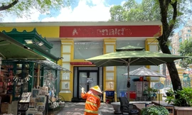 Đại gia ồ ạt tháo chạy, trả mặt bằng la liệt quanh Nhà thờ Đức Bà, Bưu điện Thành phố