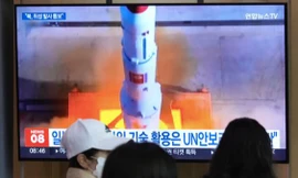 TIN NHANH 12H: Em gái ông Kim Jong-un nói về phóng vệ tinh thất bại; Tương lai nào cho Quang Hải?