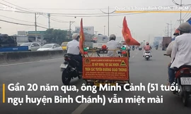 Người đàn ông 20 năm chạy xe phá trận 'đinh tặc' ở TPHCM