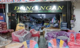 Chủ tiệm nội thất ở TPHCM: Thu 100 triệu đồng/tháng vẫn không trụ nổi!