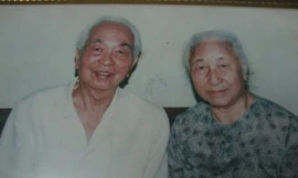 Người coi giữ kho vàng trên chiến khu