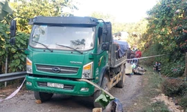 Ngã xe máy, thầy giáo bị xe tải cán tử vong thương tâm