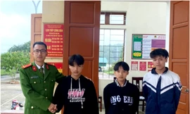 Hành động đẹp của nhóm học sinh lớp 8 ở Nghệ An