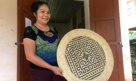 Sản vật của bản bán tận trời Âu