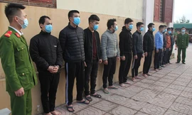 Đánh sập đường dây đánh bạc trực tuyến có 'chân rết' rải từ Bắc vào Nam