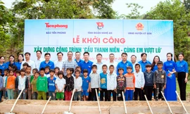 Khởi công cầu dân sinh 'Công trình thanh niên - Cùng em vượt lũ'