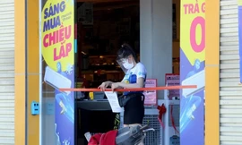 Thành phố Vinh vắng vẻ, người dân chấp hành nghiêm ngày đầu giãn cách xã hội