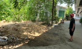 Ngăn cản công nhân hạ cáp điện ngầm, một giám đốc bị đâm trọng thương