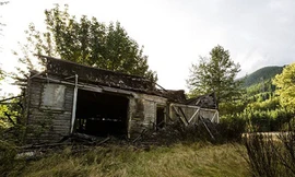 Rợn người đến thăm ‘thị trấn ma’ hoang tàn, quái dị