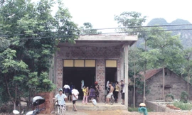 Ngôi nhà của chị N. ở thôn Thành Sen, nơi xảy ra vụ cướp gỗ huê ngay giữa thanh thiên bạch nhật