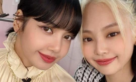 Vì sao Lisa lại khẳng định Jennie có công lớn với cuốn sách ảnh "0327" vừa phát hành?