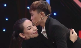 Sự thật phía sau bức ảnh Hồ Văn Cường làm cơm cúng giỗ đầu ca sĩ Phi Nhung