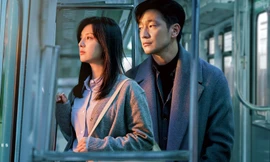 Hồi hộp xem “bạn trai cũ” của Kim Ji Won đi truy lùng những kẻ thao túng mạng xã hội