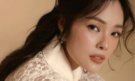 Sau thời gian miệt mài kiếm tiền, 'mỹ nhân nợ 6 tỷ' Dương Cẩm Lynh lộ dấu hiệu bất ổn