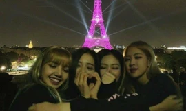 Đọc vị tính cách đặc trưng của bốn cô gái BLACKPINK chỉ qua ảnh chụp với tháp Eiffel