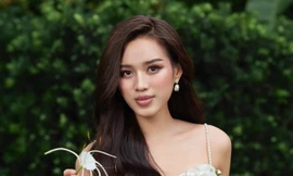 Hoa hậu Đỗ Thị Hà chuẩn "cao thủ" diện váy xẻ cao: Tránh sự cố cực khéo léo, tinh tế