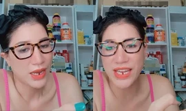 Người mẫu Trang Trần mất một chiếc răng cửa, vì sao Hồ Văn Cường lại bị khán giả nhắc tên?