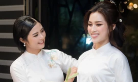 Hoa hậu Đỗ Thị Hà đẹp như thiên thần trong lần đầu tiên làm điều này cho đàn chị Ngọc Hân