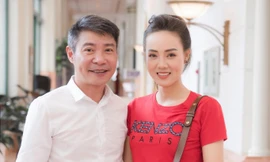 Cũng là kể khổ hoàn cảnh nhưng lần này bà xã NSND Công Lý lại được khen ngợi hết lời