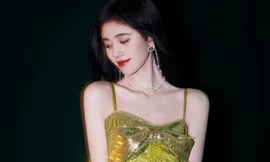 Ngày nào còn phải dùng miếng độn vai, nay Cúc Tịnh Y đã có bờ vai đẹp như Jennie BLACKPINK