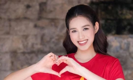 Hoa hậu Đỗ Thị Hà khoe làn da đẹp cực phẩm, nói chuyện duyên dáng thế nào mà được khen ngợi?