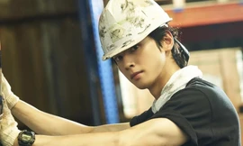Không hổ danh "mỹ nam siêu thực", Cha Eun Woo vào vai công nhân lem luốc vẫn đẹp
