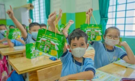 Nestlé MILO tiếp năng lượng trở lại trường cho học sinh toàn quốc với 2,5 triệu hộp sữa