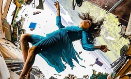 Sẽ ra sao nếu là người sống sót duy nhất trong tai nạn máy bay và mắc kẹt giữa rừng già?