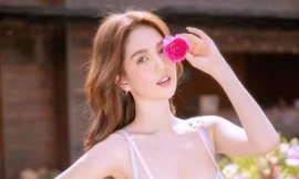 'Thót cả tim' với clip 'nóng' mới nhất của Ngọc Trinh, vận động nhẹ cũng đủ ngực 'trào' ra