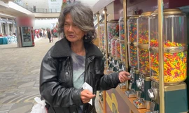 Đồng nghiệp tiết lộ tình trạng của ca sĩ Kim Ngân hiện tại: Có dấu hiệu rất đáng mừng