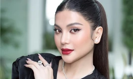 Hoa mắt chóng mặt khi ‘bóc giá’ phụ kiện ‘tình địch Ngọc Trinh’ mang theo người