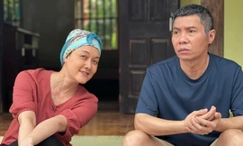 Khán giả xót xa nhìn NSND Công Lý làm hành động này khi trở lại màn ảnh sau bạo bệnh