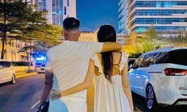 Bức ảnh mới nhất của vợ chồng Công Vinh, Thủy Tiên lại lộ một chi tiết lạ đáng chú ý