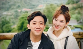 Cùng là buổi giới thiệu phim Tết do Trấn Thành sản xuất nhưng Hari Won lại hành động khác biệt