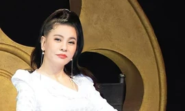 Từng khóc lóc vì chia tay, 'sao' nữ kỳ cựu bỗng dưng làm thế này với tình cũ kém 18 tuổi