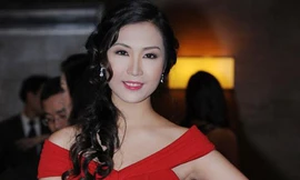 Á hậu Thùy Trang kiêu sa đầm đỏ