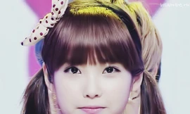 Ngộ nghĩnh xì-tai tóc hai bên của hotgirl IU