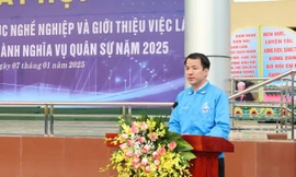 Bí thư Trung ương Đoàn Ngô Văn Cương phát biểu tại ngày hội.