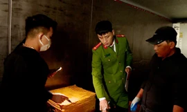 Công an huyện Tiên Du phát hiện hơn 1 tấn sản phẩm động vật bốc mùi.