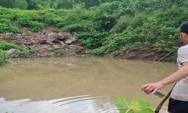 Khu vực hố nước - nơi ba ông cháu tử vong. 