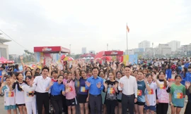 Đông đảo học sinh, đoàn viên tham gia ngày hội học sinh 3 tốt.