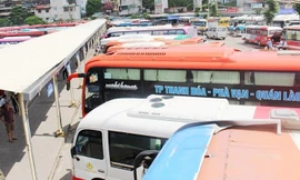 DN kiến nghị Sở GTVT Hà Nội tăng giao dịch trực tuyến. Ảnh: A.Trọng