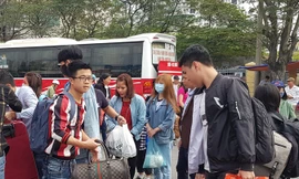 Hơn 160 phản ánh về chặt chém giá, giao thông dịp Tết Kỷ Hợi. Ảnh: Thanh Hiếu