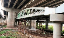 Cầu vòm thép đầu tiên tại Hà Nội hiện hình hài 