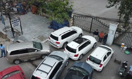 Thêm 2 trung tâm ở Hà Nội bị đóng cửa, hơn 4 vạn xe đăng kiểm ở đâu?